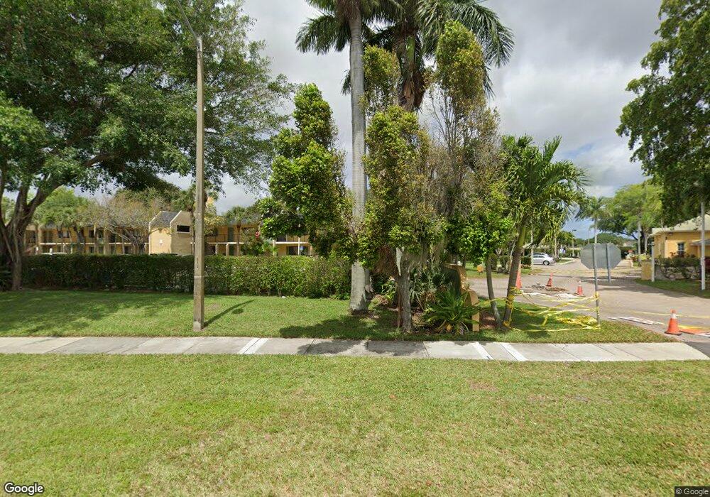 220 Meadows Cir unit 220, Boynton Beach, FL 33436 - photo 1