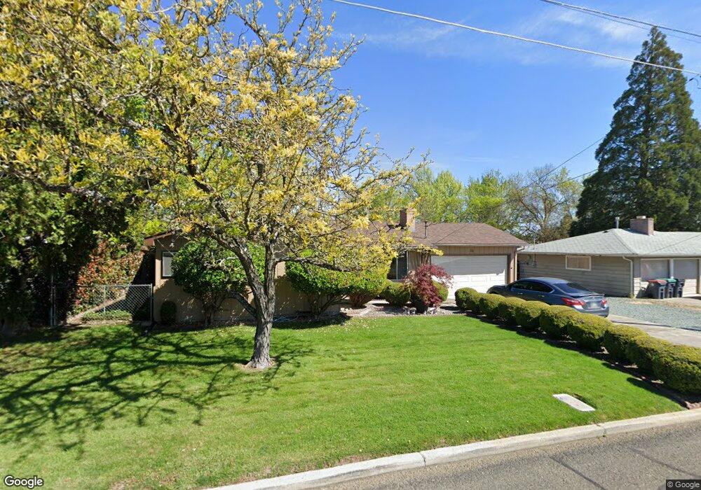 111 Kings Way, Central Point, OR 97502 - photo 1