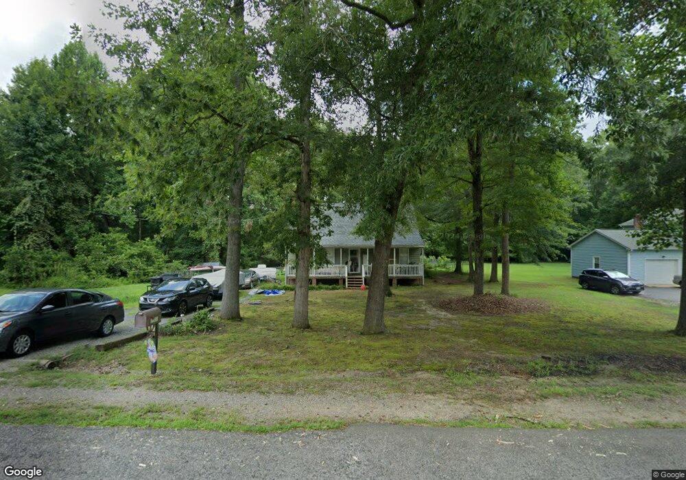 2040 Saddlebrook Ln, Petersburg, VA 23805 - photo 1