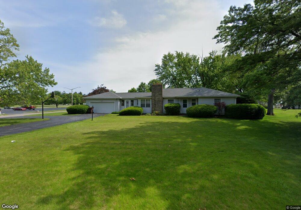 126 Northwood Dr, Bluffton, IN 46714 - photo 1