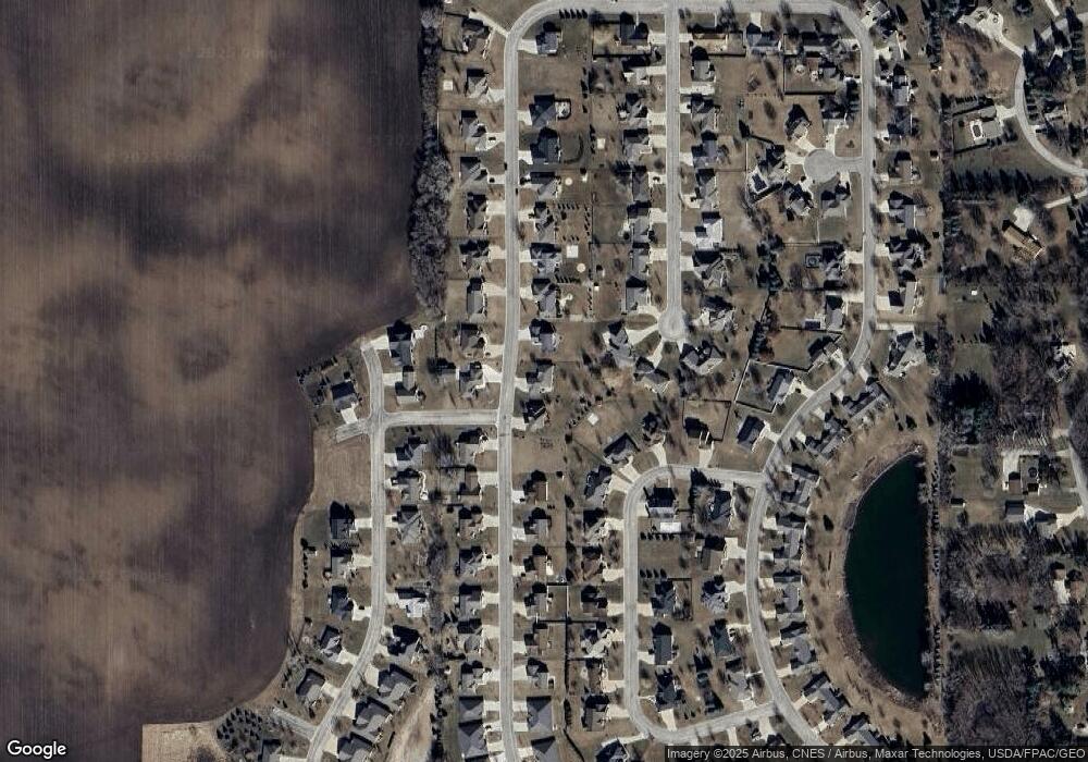 1203 28th St SW, Austin, MN 55912 - photo 1