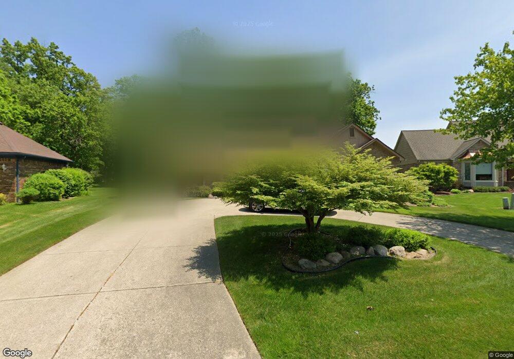 1308 Kingspath Dr, Rochester Hills, MI 48306 - photo 1