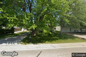 1013 4th St, Hampton, IL 61256