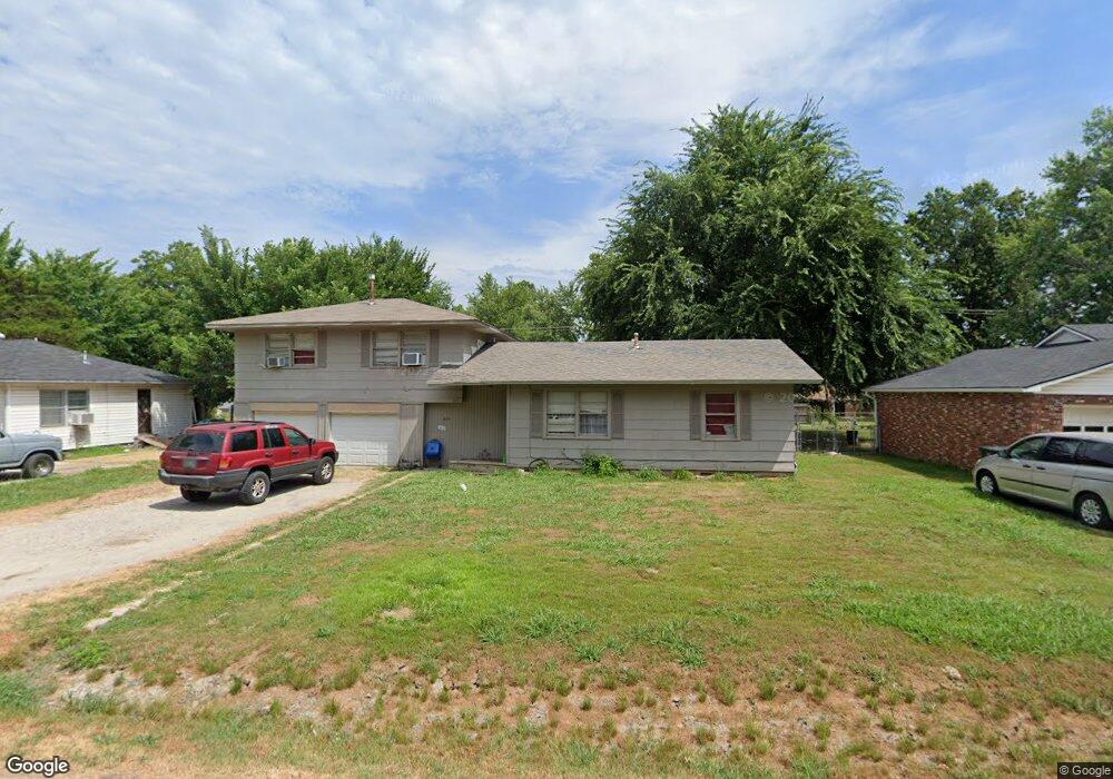 413 E Elm St, Skiatook, OK 74070 - photo 1