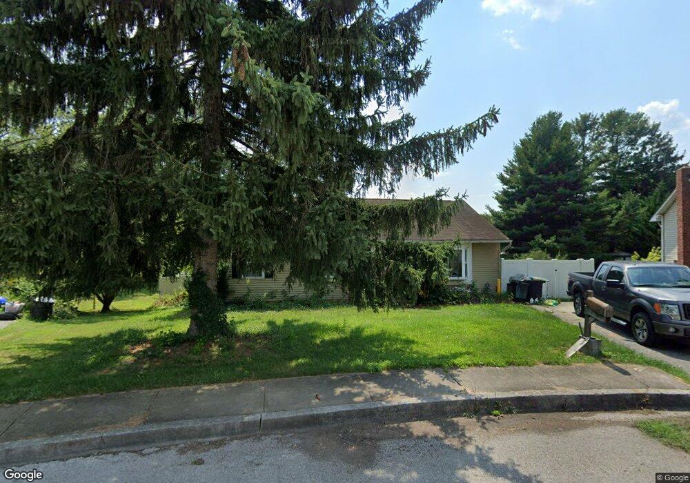 517 Lakeview Cir unit 6, Littlestown, PA 17340 - photo 1