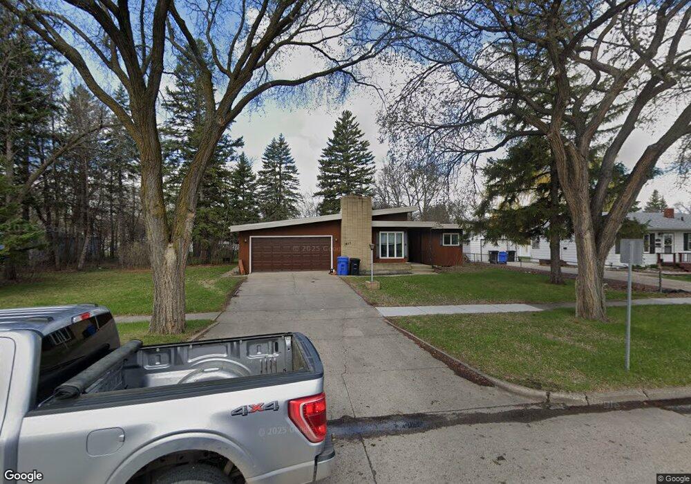 1817 14th St S, Fargo, ND 58103 - photo 1