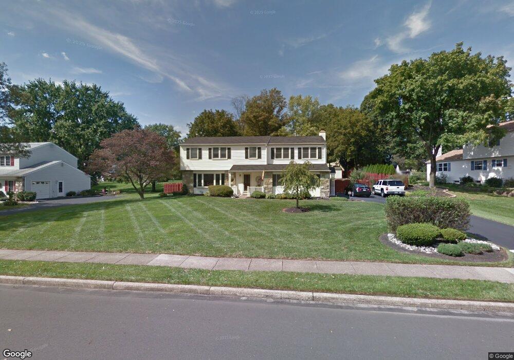 3960 Countrywood Ln, Hatboro, PA 19040 - photo 1