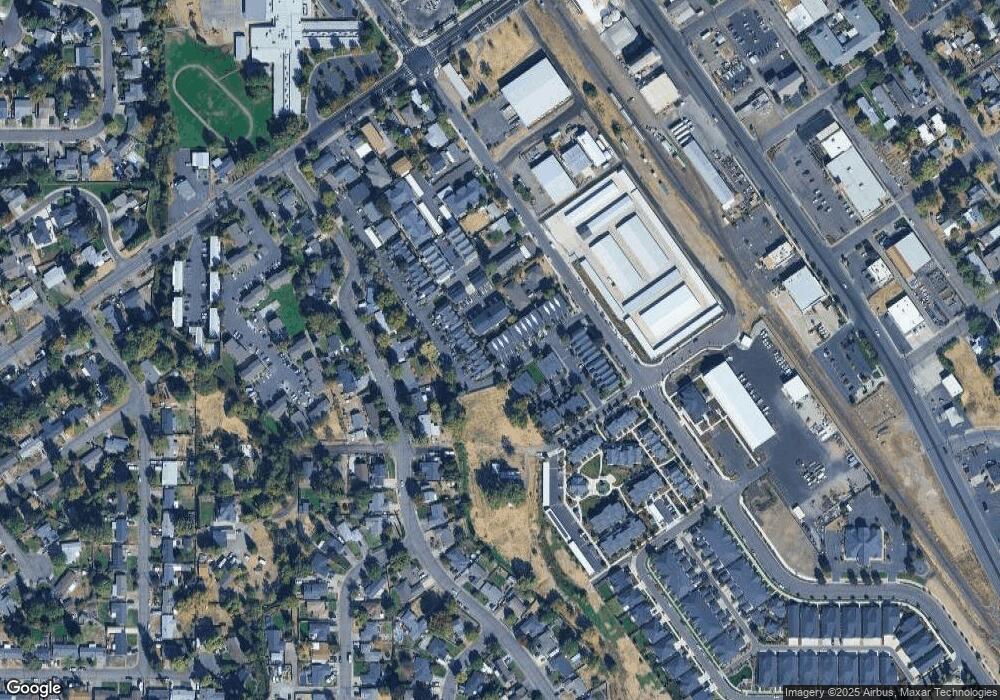 281 Daisy Creek Village Dr unit 23, Central Point, OR 97502 - photo 1