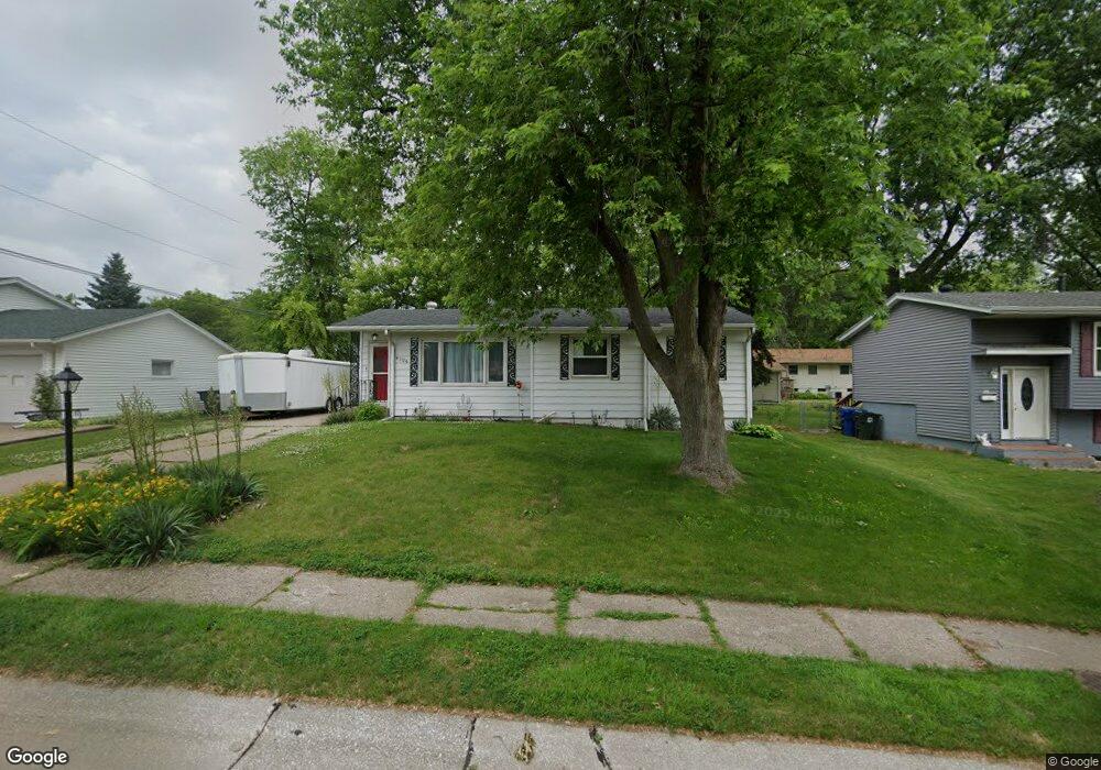 4706 Western Ave, Davenport, IA 52806 - photo 1