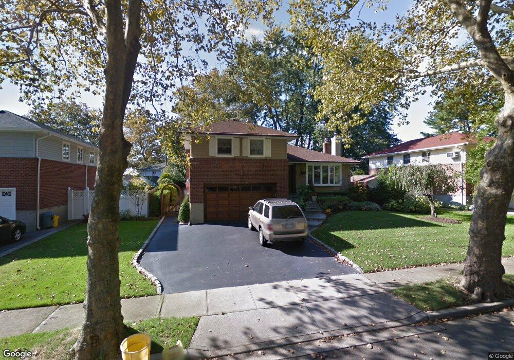 3 Felice Ln, Plainview, NY 11803 - photo 1