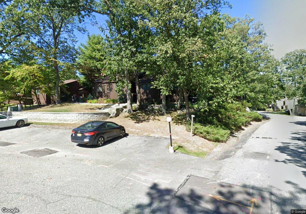 17 Laurel Ct, Highland Mills, NY 10930 - photo 1