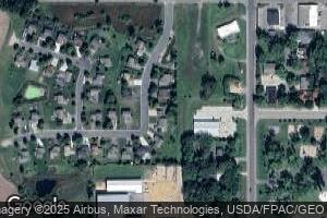 211 7th St S, Winsted, MN 55395