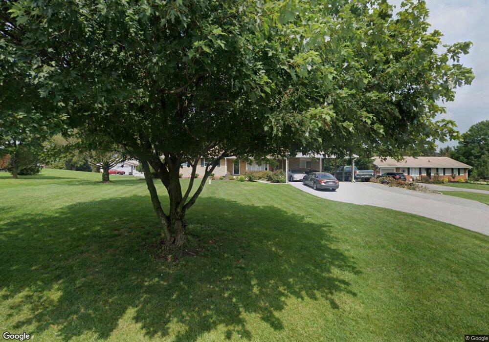 110 Roosevelt Rd, Sykesville, MD 21784 - photo 1