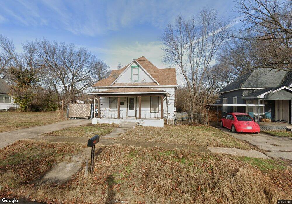 1409 Crawford Ave, Parsons, KS 67357 - photo 1