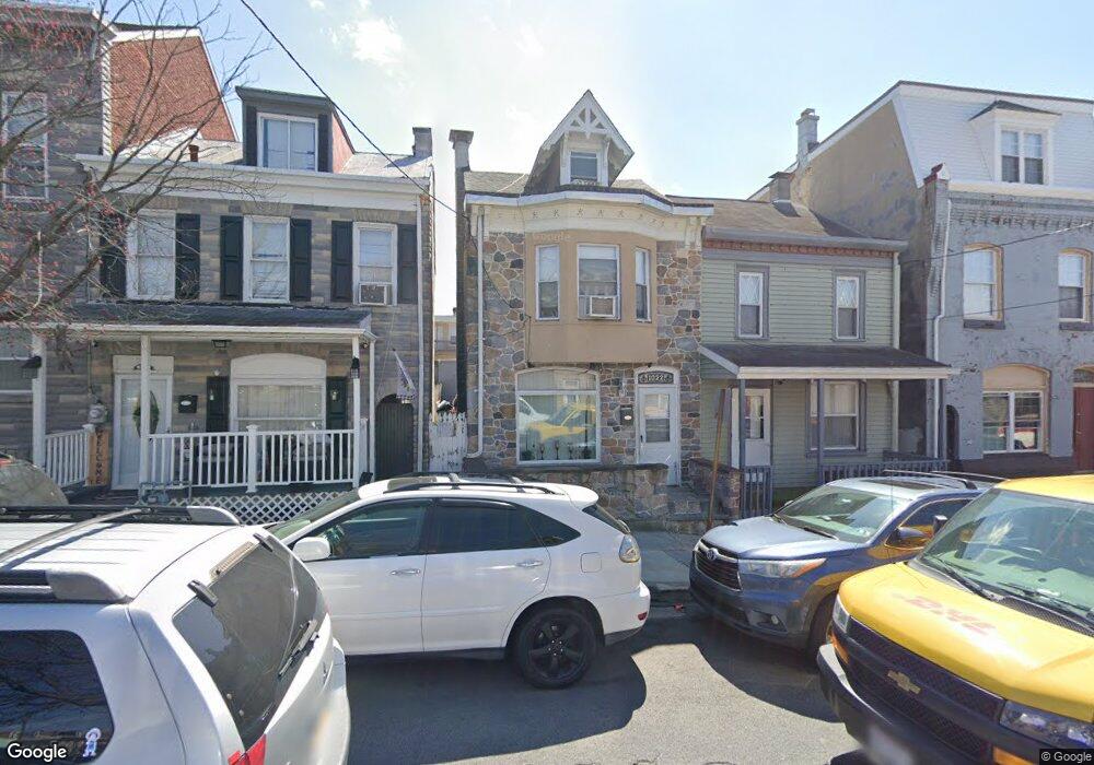 1022 Buttonwood St, Reading, PA 19604 - photo 1