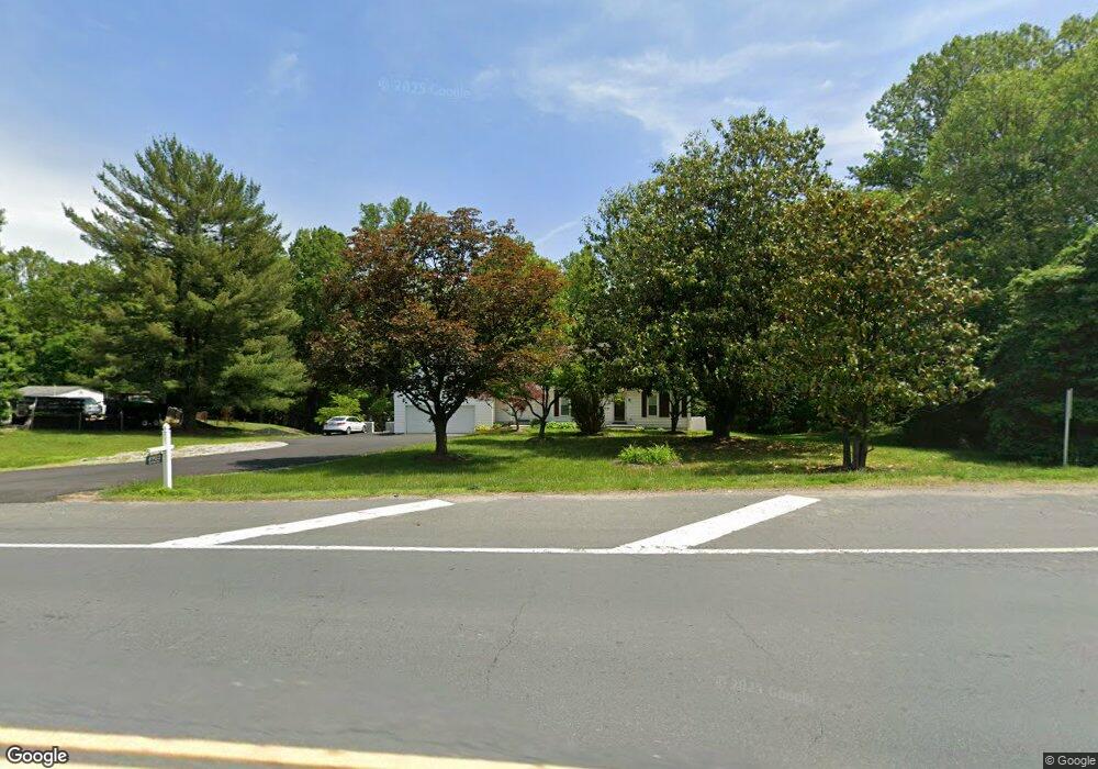 8903 Hooes Rd unit LOWER LEVEL, Lorton, VA 22079 - photo 1