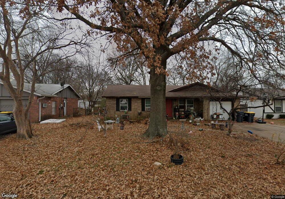 13720 S Hickory Place, Glenpool, OK 74033 - photo 1