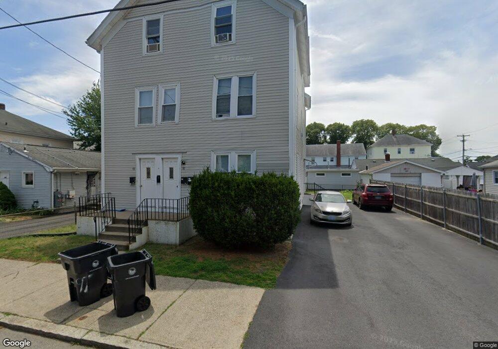 91 Hunts Ave unit 3, Pawtucket, RI 02861 - photo 1