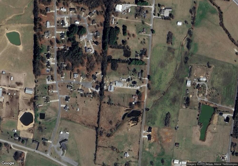 237 Castle St, McMinnville, TN 37110 - photo 1