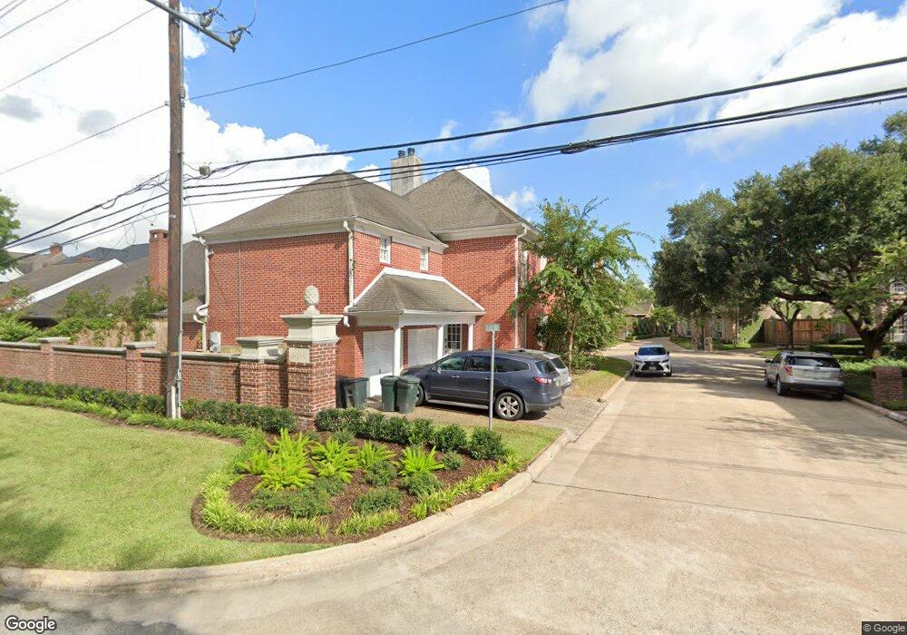 11819 Village Park Cir, Houston, TX 77024 - photo 1
