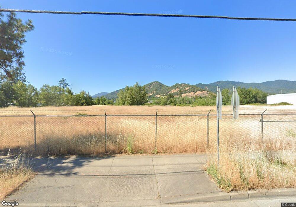 1750 SE N St, Grants Pass, OR 97526 - photo 1