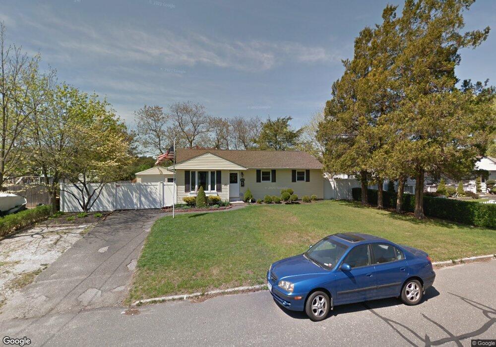 2702 Eagle Ave, Medford, NY 11763 - photo 1