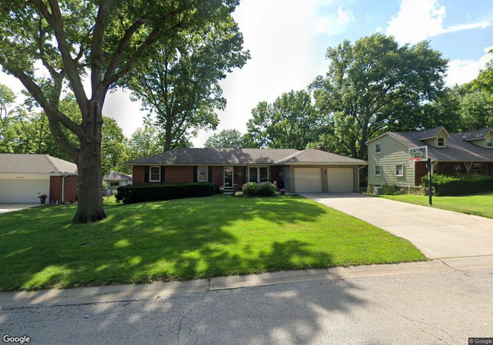 5008 Cody St, Shawnee, KS 66203 - photo 1