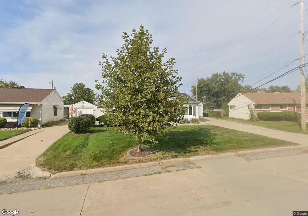 2441 Illinois St SW, Cedar Rapids, IA 52404 - photo 1
