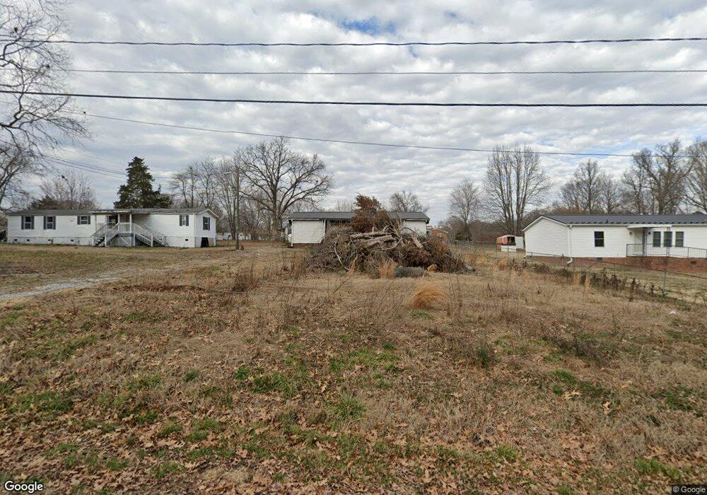 4582 Glenview Dr, High Point, NC 27263 - photo 1