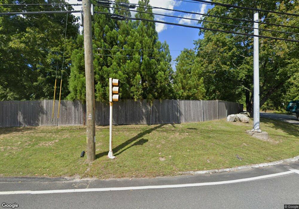 10 Winthrop St unit Rear, Rehoboth, MA 02769 - photo 1