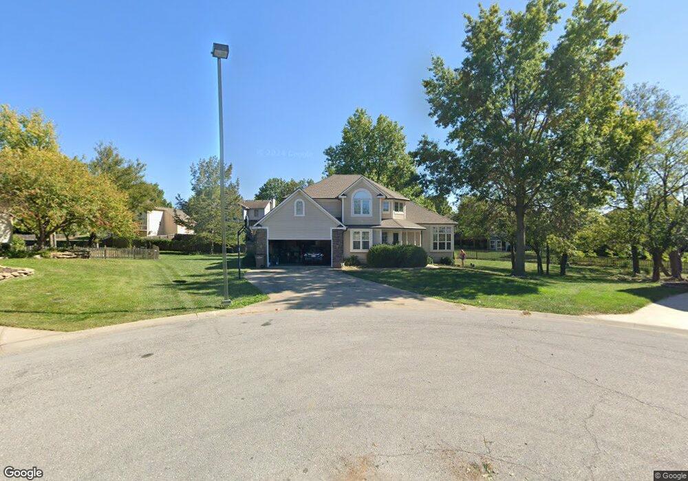 1509 Fox Run Ln, Raymore, MO 64083 - photo 1