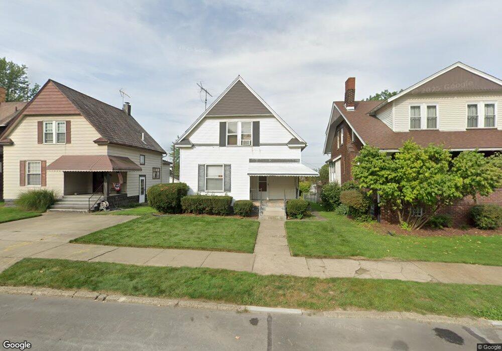 648 Spruce Ave, Sharon, PA 16146 - photo 1