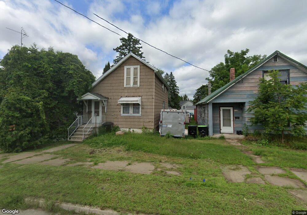 1110 17th Ave, Menominee, MI 49858 - photo 1