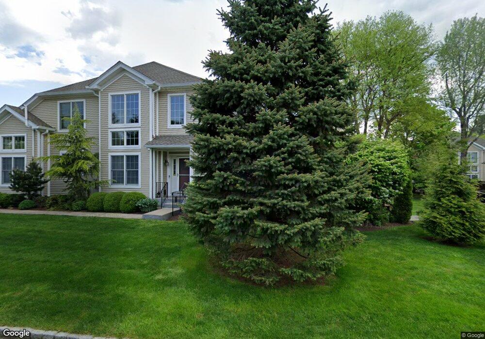 25 Regency Cir, Trumbull, CT 06611 - photo 1