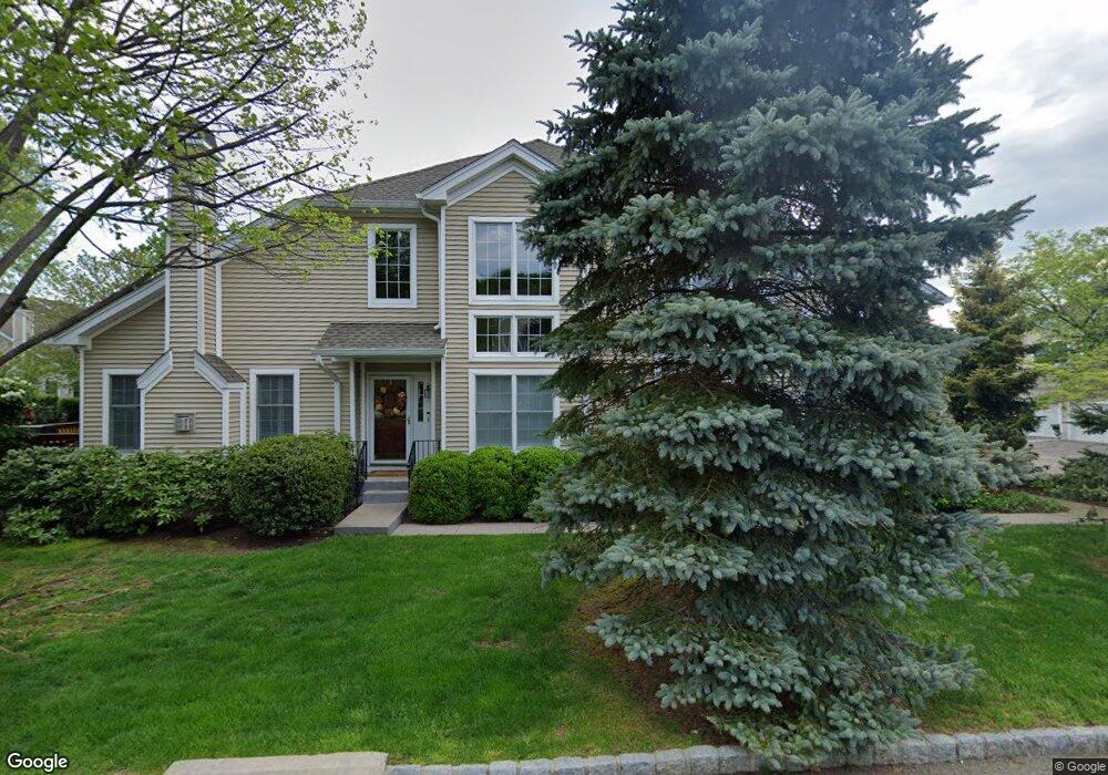 49 Regency Cir, Trumbull, CT 06611 - photo 1