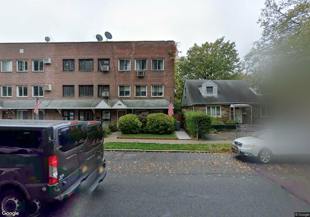 7570 199th St, Fresh Meadows, NY 11366 - photo 1