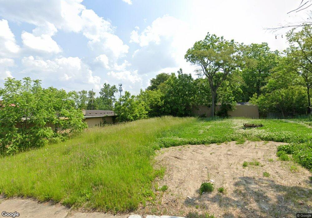 909 Pershing St, Flint, MI 48503 - photo 1