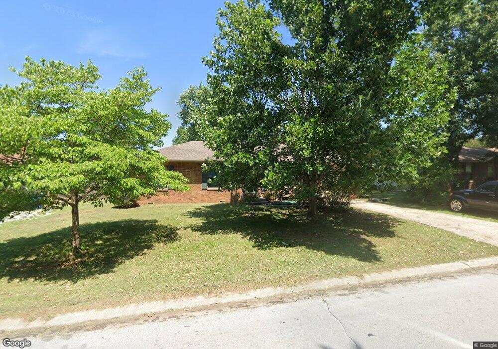 607 E Scott Wayne Dr, Nixa, MO 65714 - photo 1