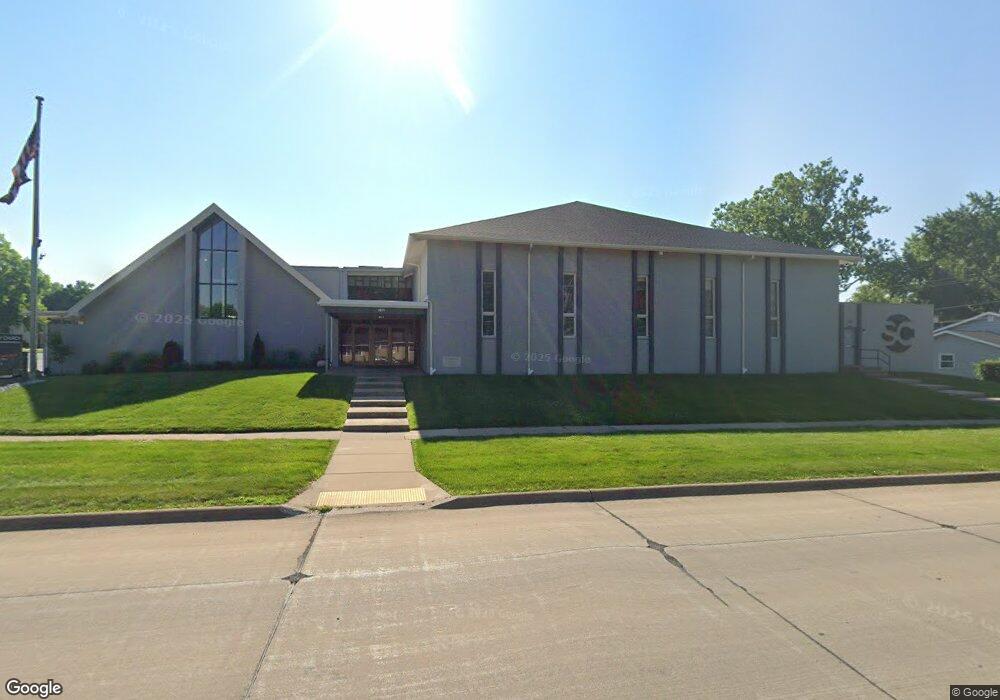 1811 18th St, Bettendorf, IA 52722 - photo 1