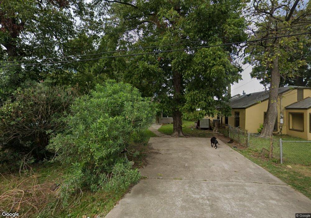 1910 Roosevelt St, Houston, TX 77012 - photo 1