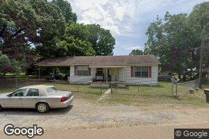 135 Gordon St, Doyline, LA 71023