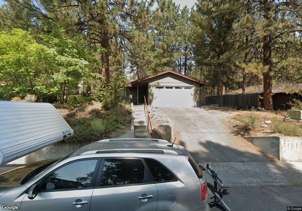 1940 SW Forest Ridge Ave, Bend, OR 97702 - photo 1