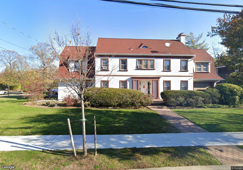 22 Elm St, Woodmere, NY 11598 - photo 1