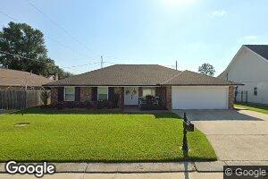 1121 Kingswood Dr, Westwego, LA 70094