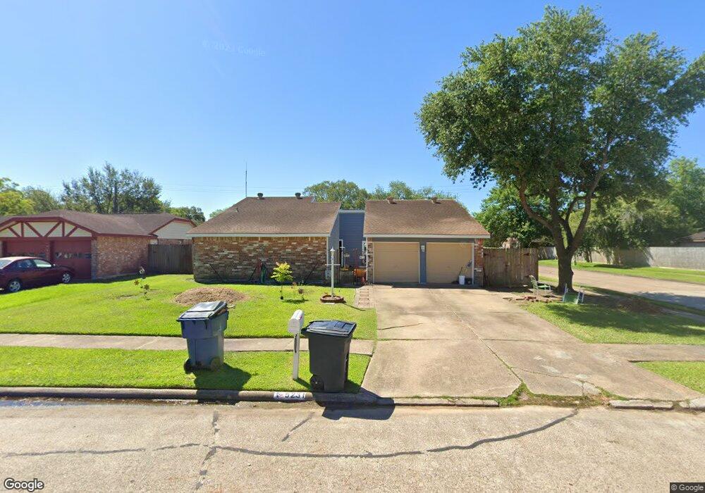 5231 Royal Pkwy, Friendswood, TX 77546 - photo 1