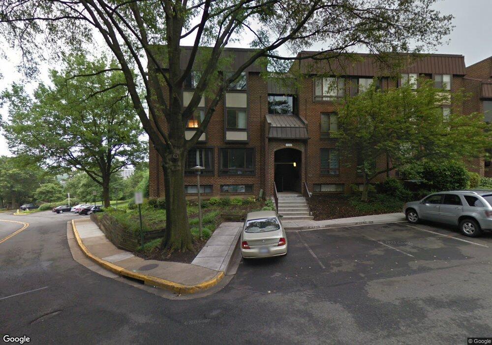 100 Roberts Ln unit 400, Alexandria, VA 22314 - photo 1