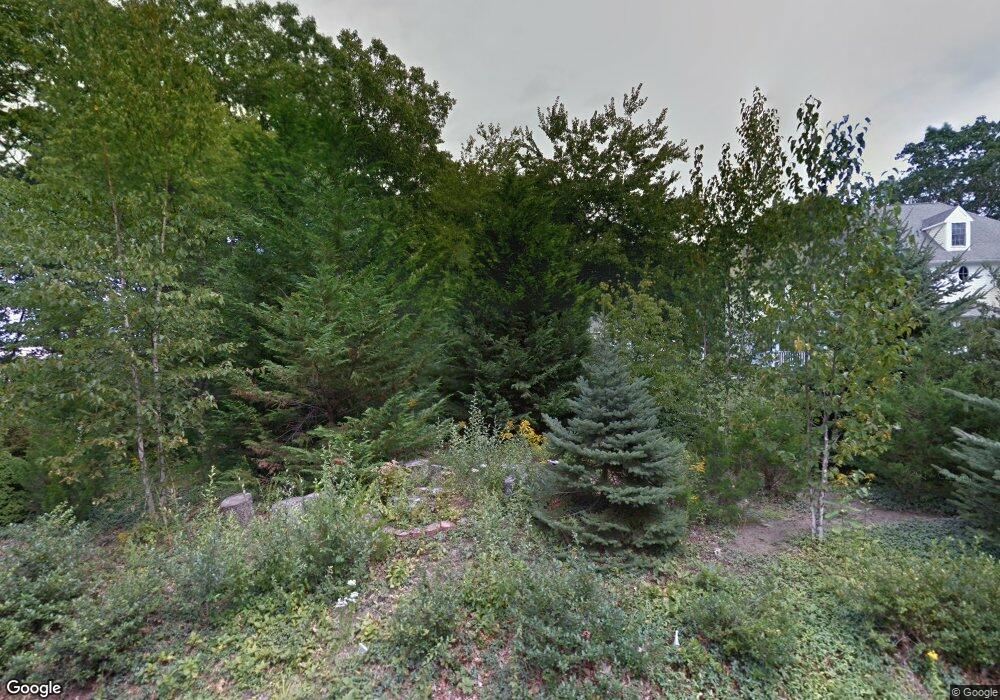 55 Yarmouth Dr, Westerly, RI 02891 - photo 1