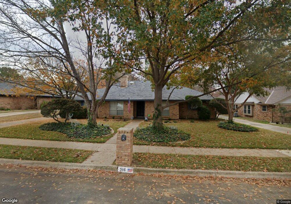 316 Warbler Dr, Bedford, TX 76021 - photo 1