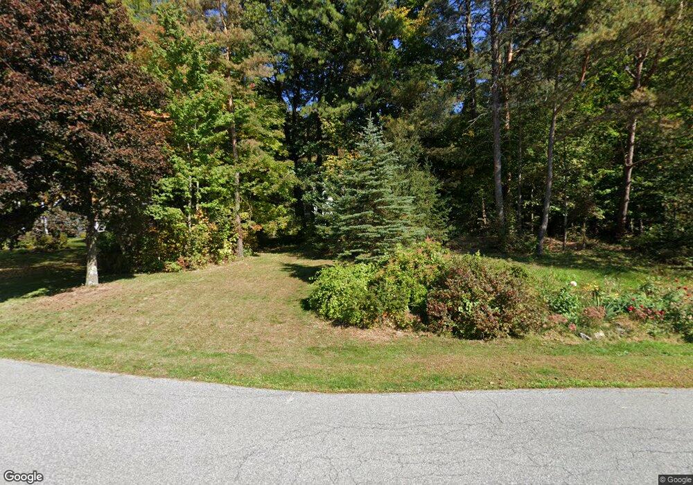 318 Westall Dr, Richmond, VT 05477 - photo 1