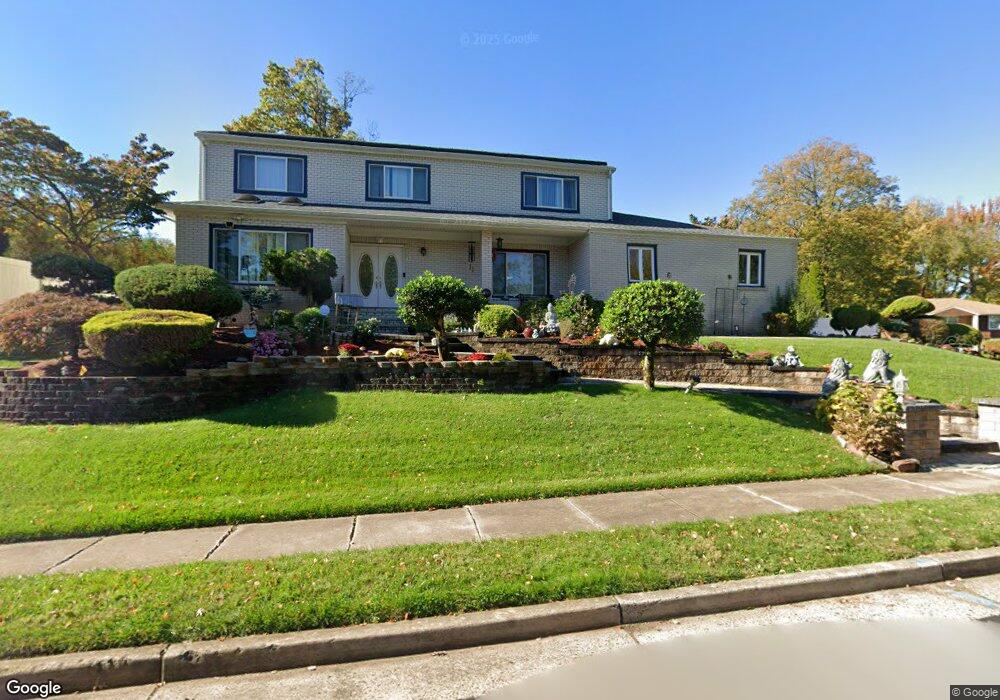 18 Mark Cir, Metuchen, NJ 08840 - photo 1